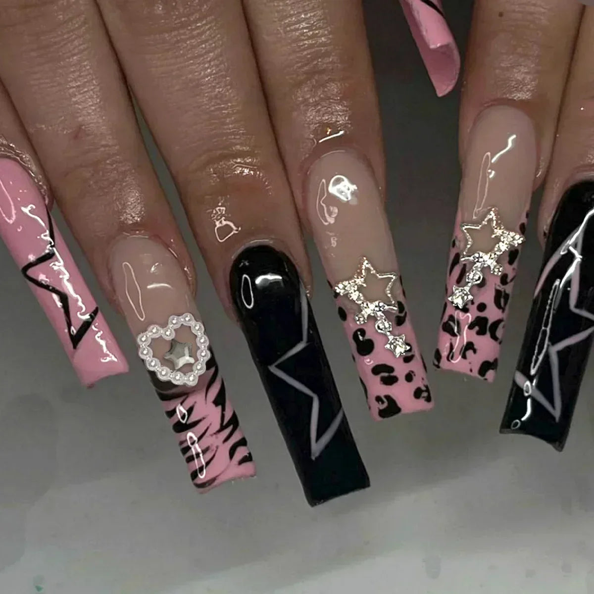 24Pcs Long Ballet False Nails Pink Butterfly with Rhinestones French Design Wearable Fake Nails Glitter Press on Nails Tips Art