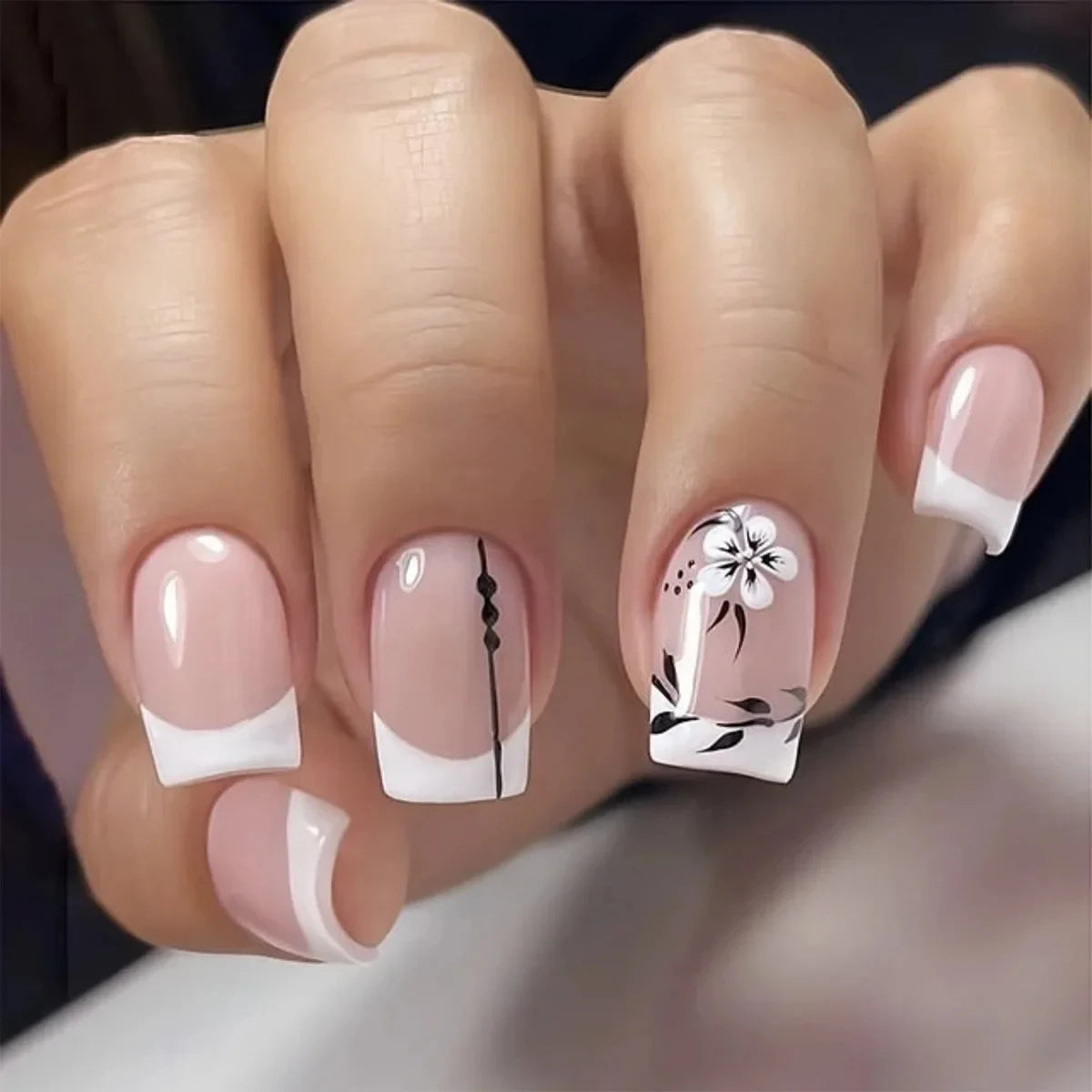24pcs Short Square Press On Nails With Flower Design French Tip Fake Nails Spring Summer Full Cover False Nails For Women Girls