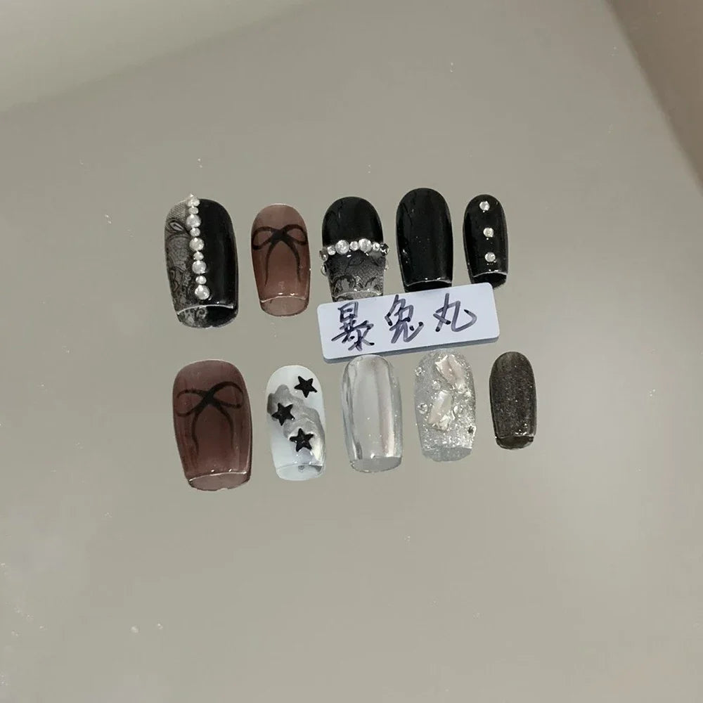 3D Punk Metal Gothic Press On Nail Art Hello Kitty Stiletto Black White Simple Camellia Design Rhinestone Nails Sticker Girls